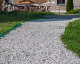 Podjazd: Wybierz materiał, poznaj koszty i uniknij błędów!