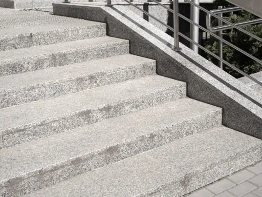 Wyrównanie i naprawa schodów betonowych: Poradnik eksperta