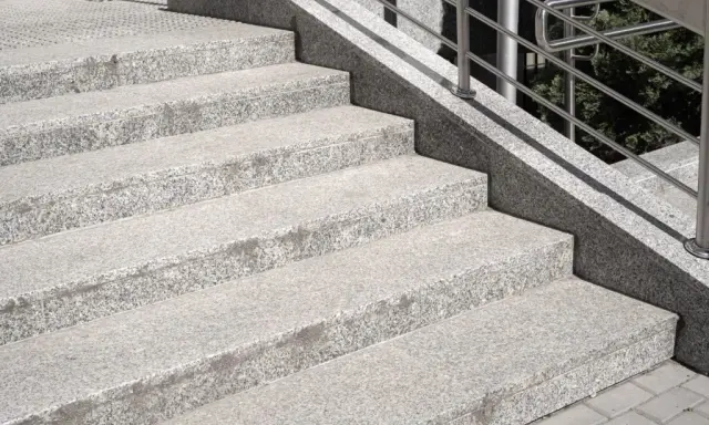 Wyrównanie i naprawa schodów betonowych: Poradnik eksperta
